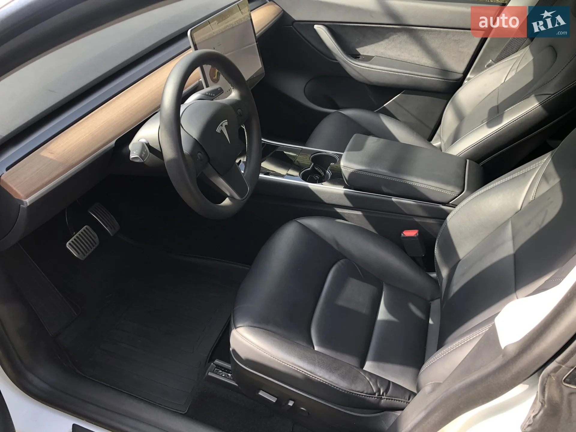 2020 Tesla Model Y - мініатюра 9