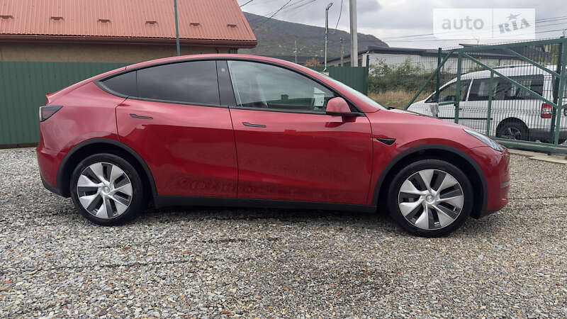 Внедорожник / Кроссовер Tesla Model Y 2023 в Виноградове фото 4 Внедорожник / Кроссовер Tesla Model Y 2023 в Виноградове