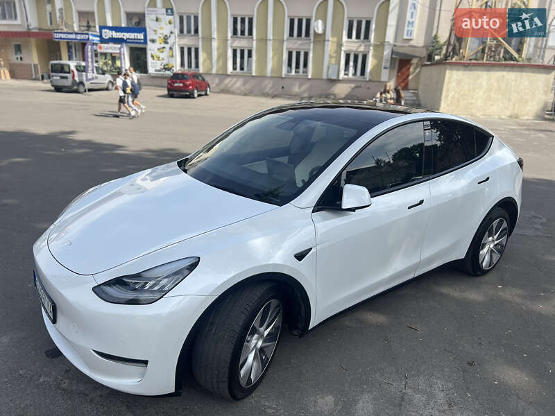 Внедорожник / Кроссовер Tesla Model Y 2020 в Тернополе