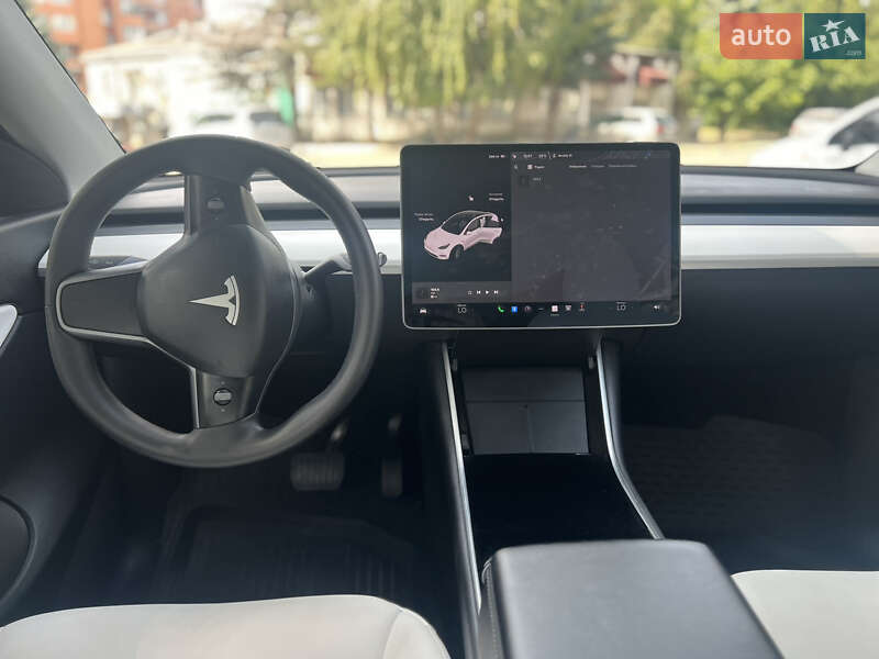 Внедорожник / Кроссовер Tesla Model Y 2020 в Тернополе