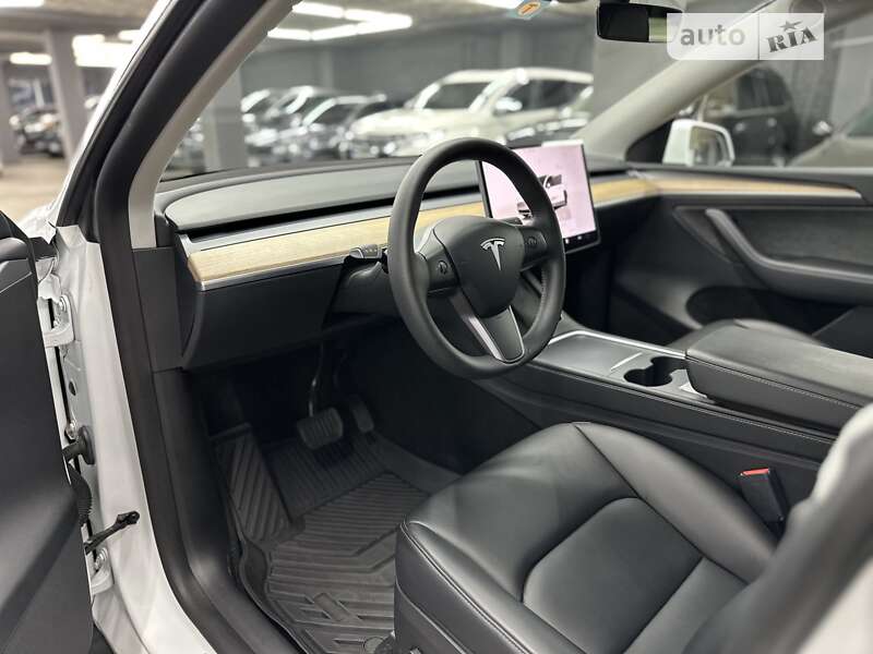 Внедорожник / Кроссовер Tesla Model Y 2022 в Харькове