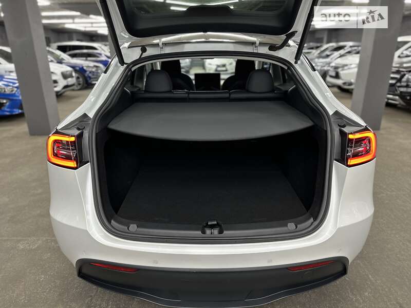 Внедорожник / Кроссовер Tesla Model Y 2022 в Харькове