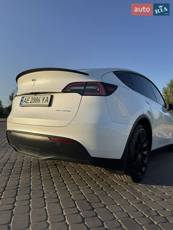 Внедорожник / Кроссовер Tesla Model Y 2023 в Днепре