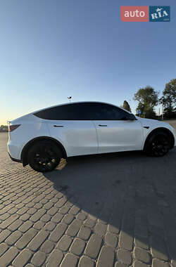 Внедорожник / Кроссовер Tesla Model Y 2023 в 