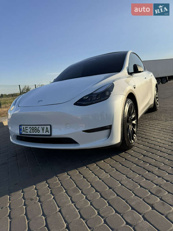 Позашляховик / Кросовер Tesla Model Y 2023 в Дніпрі