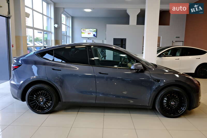 Внедорожник / Кроссовер Tesla Model Y 2020 в Одессе