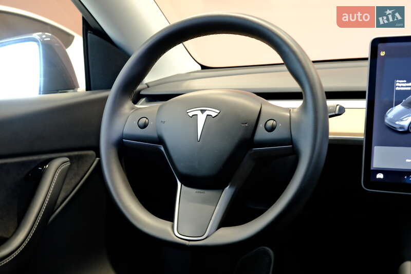 Внедорожник / Кроссовер Tesla Model Y 2020 в Одессе