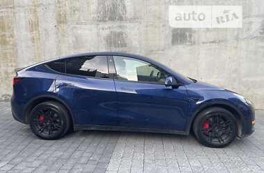 Позашляховик / Кросовер Tesla Model Y 2022 в Львові