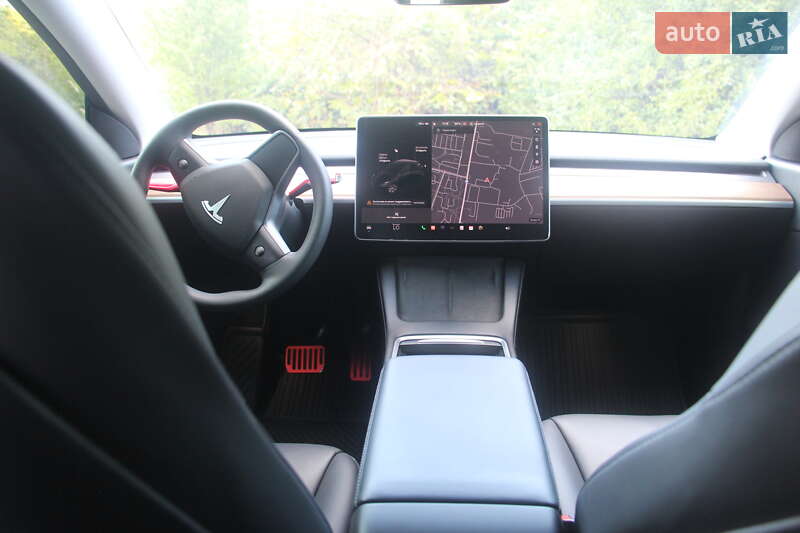 Внедорожник / Кроссовер Tesla Model Y 2021 в Львове