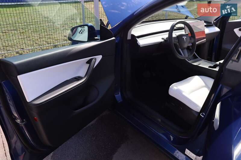 Внедорожник / Кроссовер Tesla Model Y 2020 в Виннице