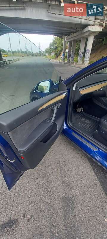 Внедорожник / Кроссовер Tesla Model Y 2023 в Одессе