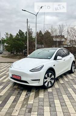 Внедорожник / Кроссовер Tesla Model Y 2021 в Киеве