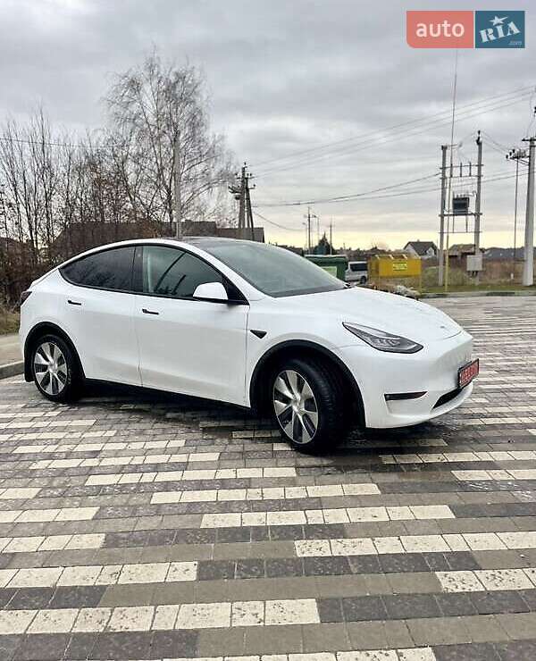 Позашляховик / Кросовер Tesla Model Y 2021 в Києві