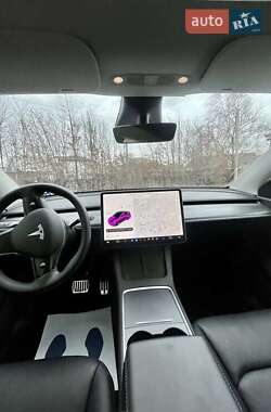 Внедорожник / Кроссовер Tesla Model Y 2021 в Киеве