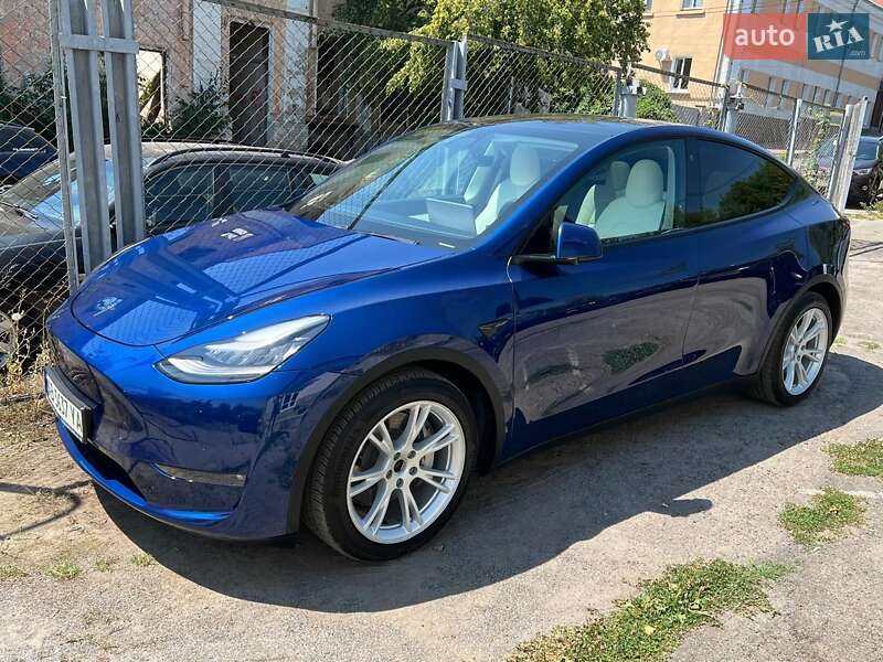 Внедорожник / Кроссовер Tesla Model Y 2020 в Виннице