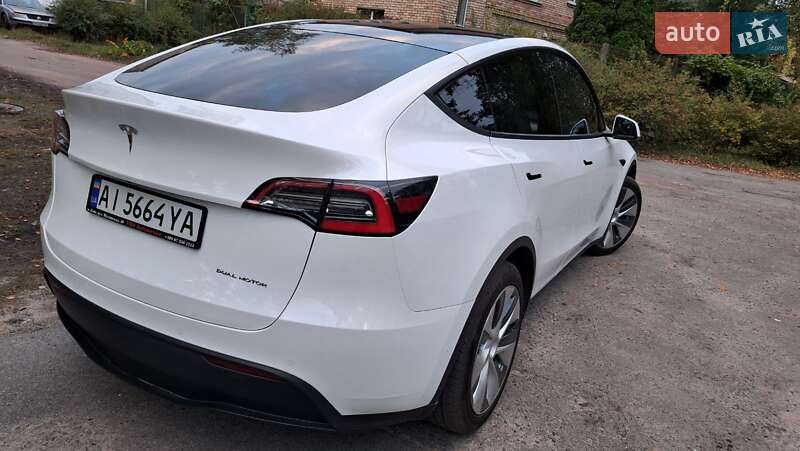 Позашляховик / Кросовер Tesla Model Y 2020 в Києві