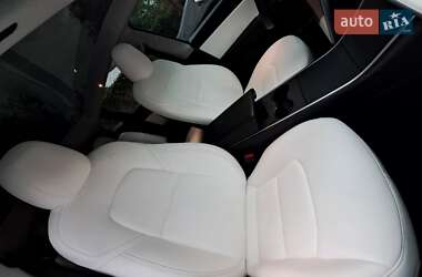 Внедорожник / Кроссовер Tesla Model Y 2020 в 