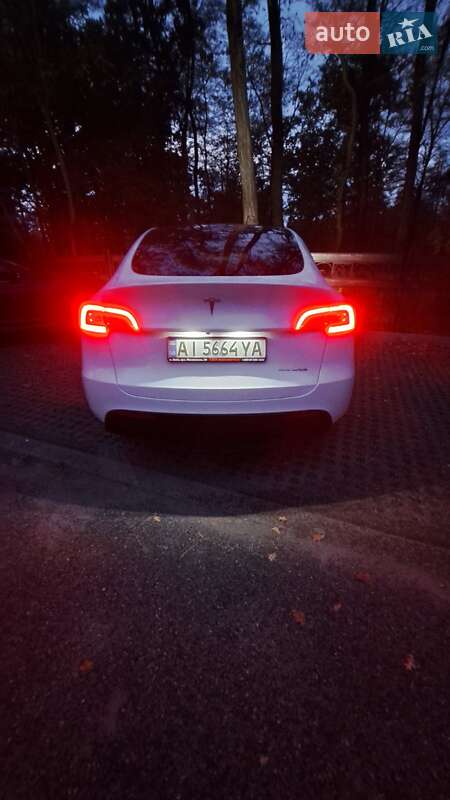 Позашляховик / Кросовер Tesla Model Y 2020 в Києві фото 29 Позашляховик / Кросовер Tesla Model Y 2020 в Києві