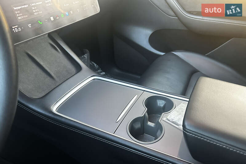 Внедорожник / Кроссовер Tesla Model Y 2022 в Тернополе