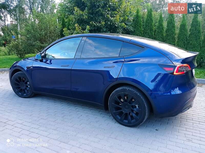 Внедорожник / Кроссовер Tesla Model Y 2021 в Львове