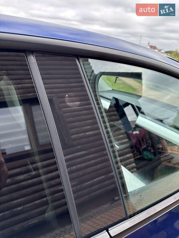 Внедорожник / Кроссовер Tesla Model Y 2021 в Киеве фото 26 Внедорожник / Кроссовер Tesla Model Y 2021 в Киеве