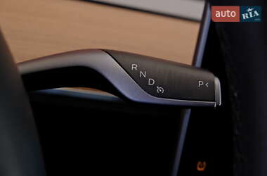 Внедорожник / Кроссовер Tesla Model Y 2020 в 