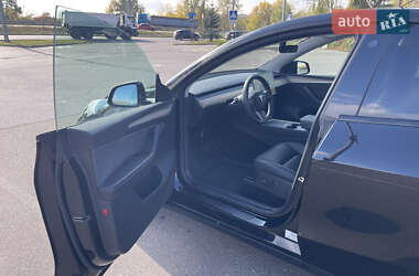 Внедорожник / Кроссовер Tesla Model Y 2022 в 