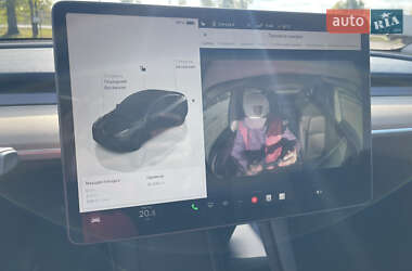 Внедорожник / Кроссовер Tesla Model Y 2022 в 