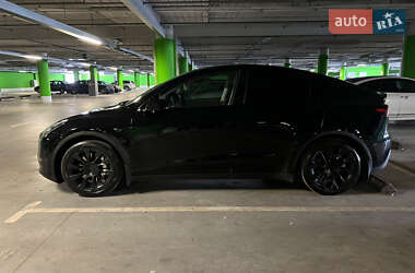 Внедорожник / Кроссовер Tesla Model Y 2021 в 
