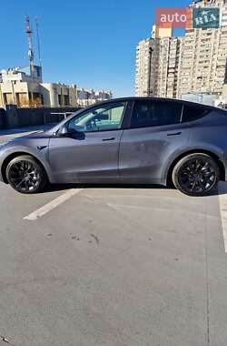 Позашляховик / Кросовер Tesla Model Y 2021 в Києві фото 18 Позашляховик / Кросовер Tesla Model Y 2021 в Києві