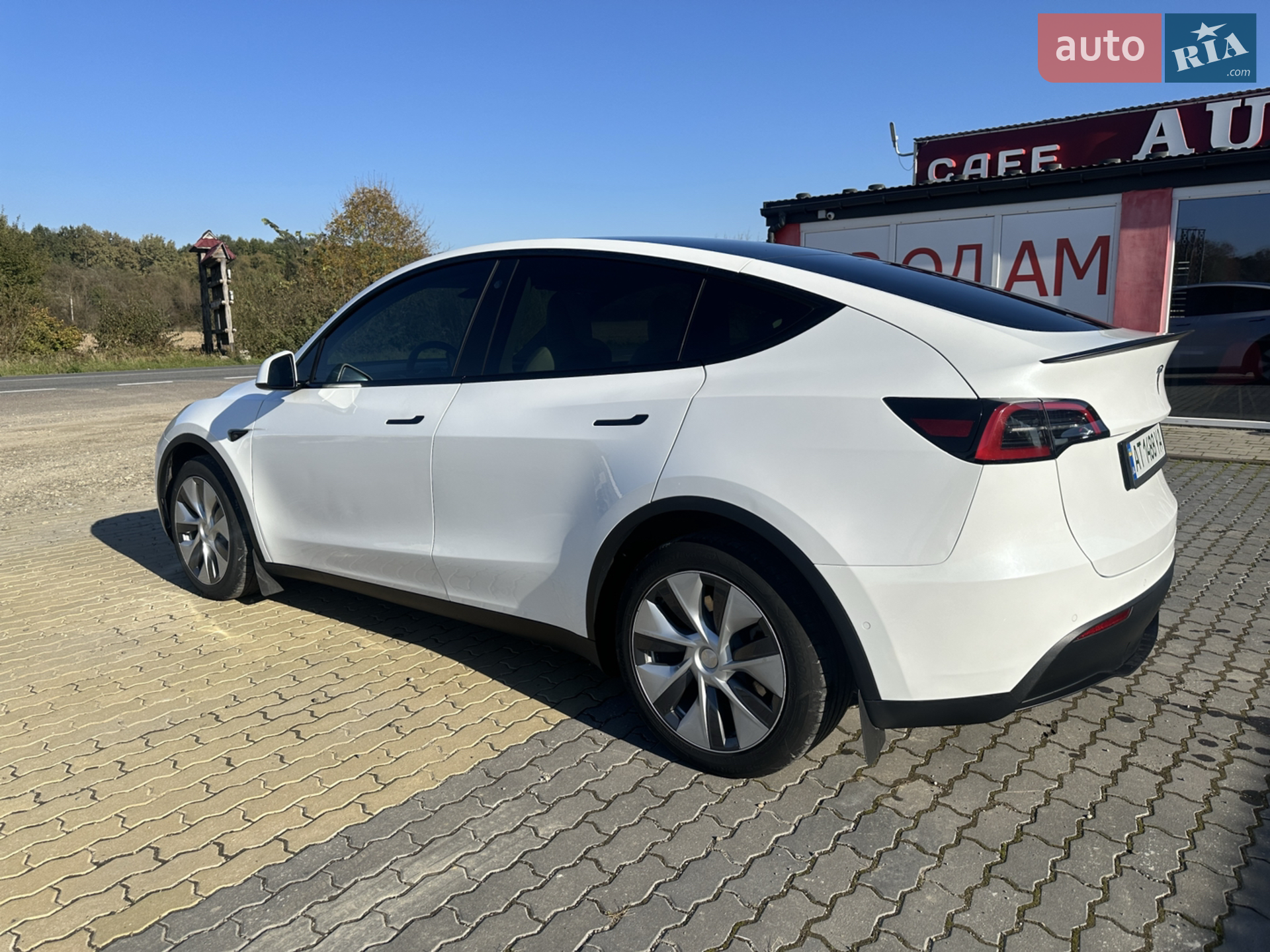 2022 Tesla Model Y - мініатюра 8