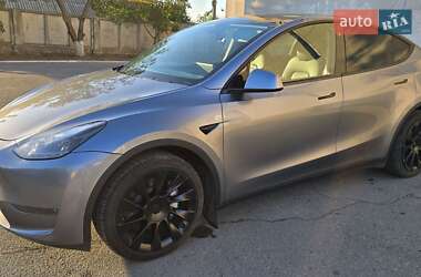 Внедорожник / Кроссовер Tesla Model Y 2023 в 