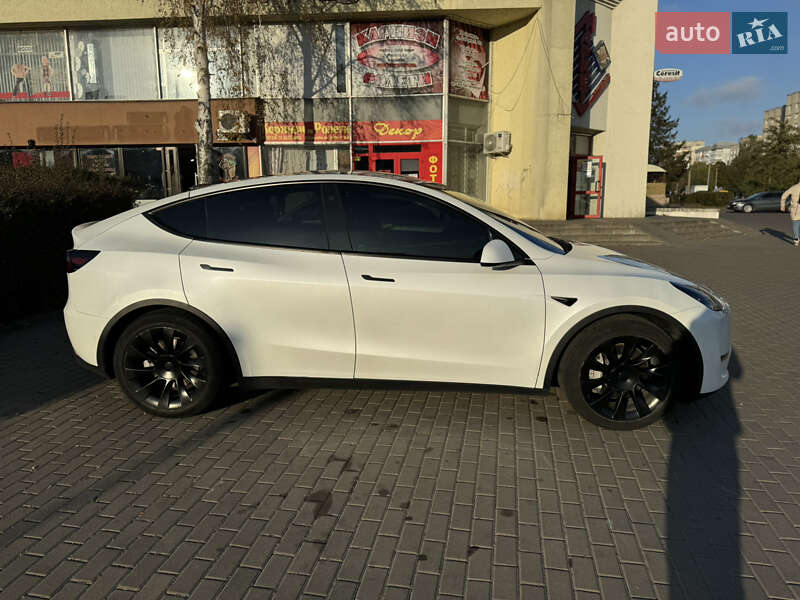 Позашляховик / Кросовер Tesla Model Y 2020 в Луцьку