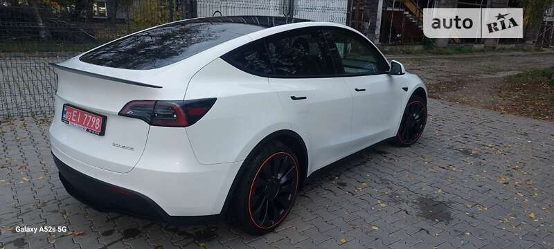 Внедорожник / Кроссовер Tesla Model Y 2022 в Черновцах фото 4 Внедорожник / Кроссовер Tesla Model Y 2022 в Черновцах