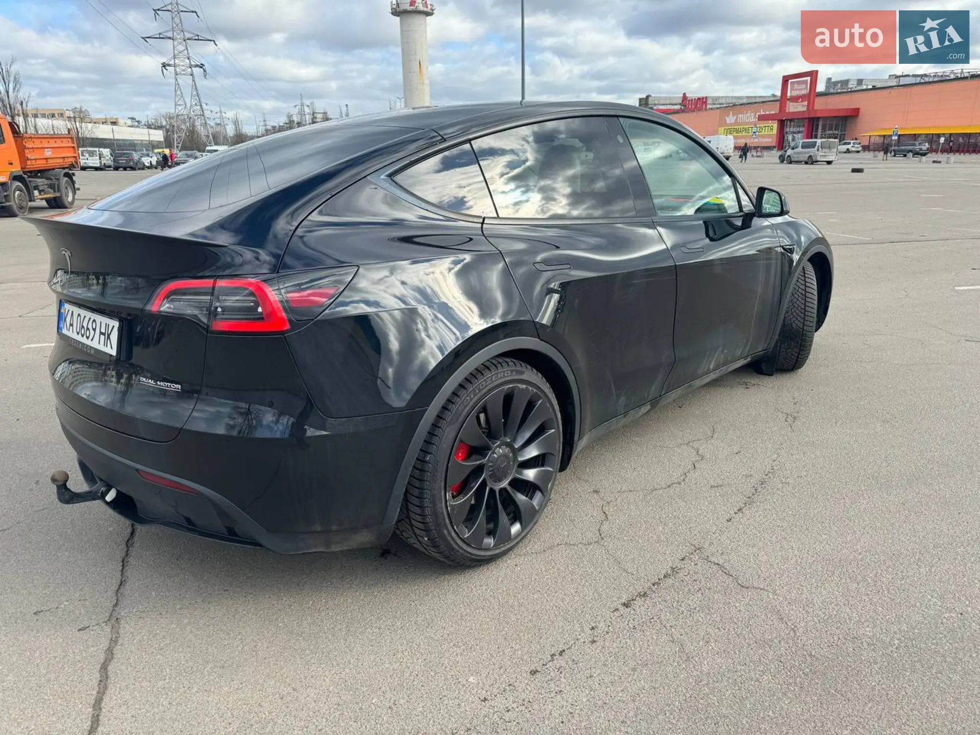 2022 Tesla Model Y - фото 1