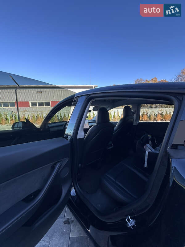 Позашляховик / Кросовер Tesla Model Y 2020 в Луцьку