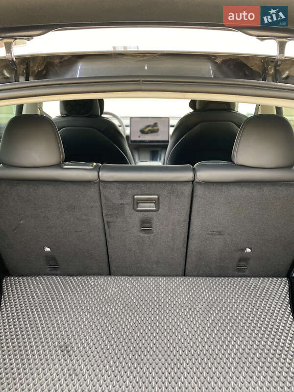 Внедорожник / Кроссовер Tesla Model Y 2022 в Виннице