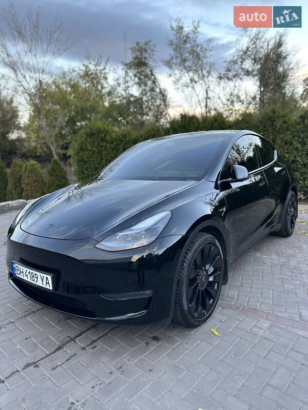 Позашляховик / Кросовер Tesla Model Y 2022 в Кривому Розі