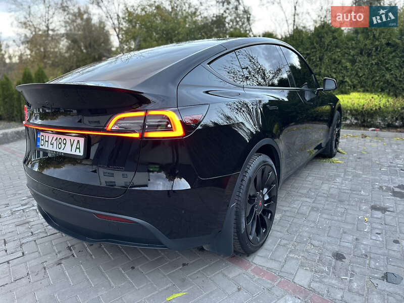 Позашляховик / Кросовер Tesla Model Y 2022 в Кривому Розі