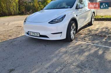 Внедорожник / Кроссовер Tesla Model Y 2021 в 