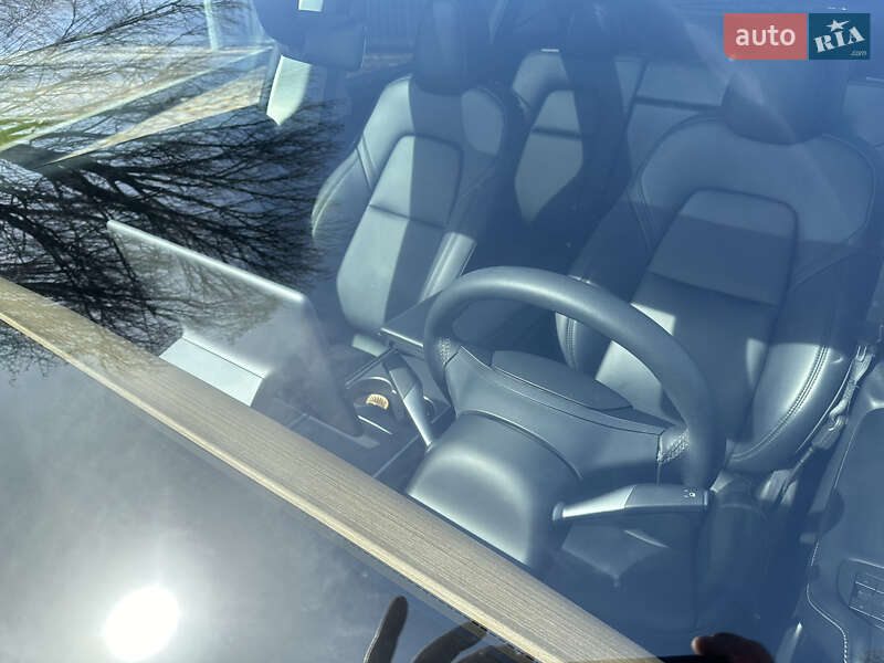 Внедорожник / Кроссовер Tesla Model Y 2021 в Броварах