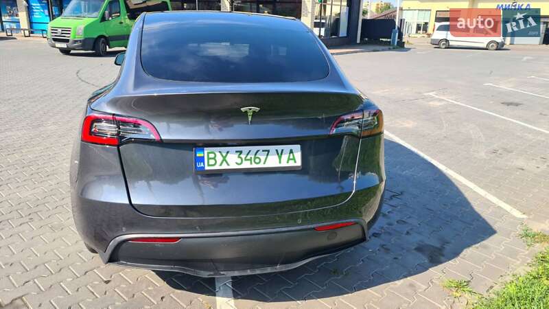 Позашляховик / Кросовер Tesla Model Y 2021 в Львові