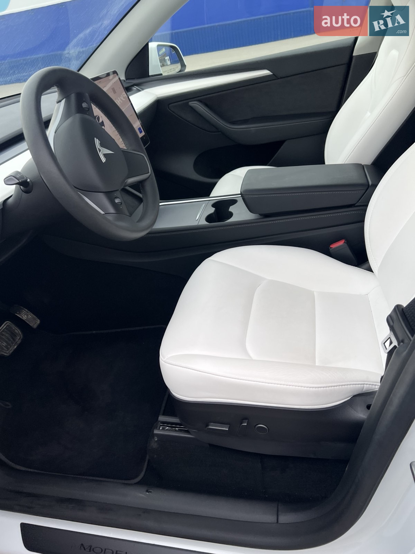 2022 Tesla Model Y - мініатюра 17