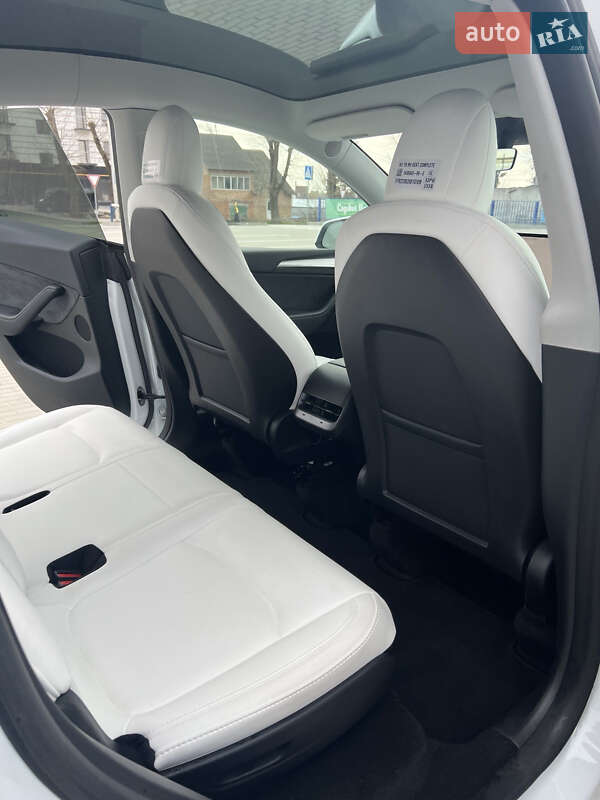 Внедорожник / Кроссовер Tesla Model Y 2022 в Тернополе