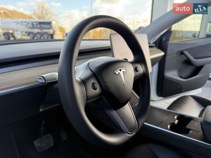 Позашляховик / Кросовер Tesla Model Y 2020 в Дніпрі