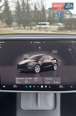 Позашляховик / Кросовер Tesla Model Y 2023 в 