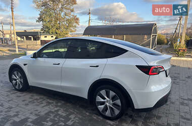 Внедорожник / Кроссовер Tesla Model Y 2021 в 
