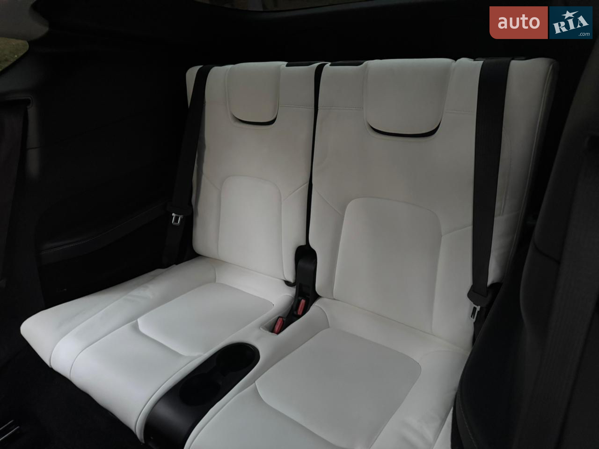2021 Tesla Model Y - мініатюра 8