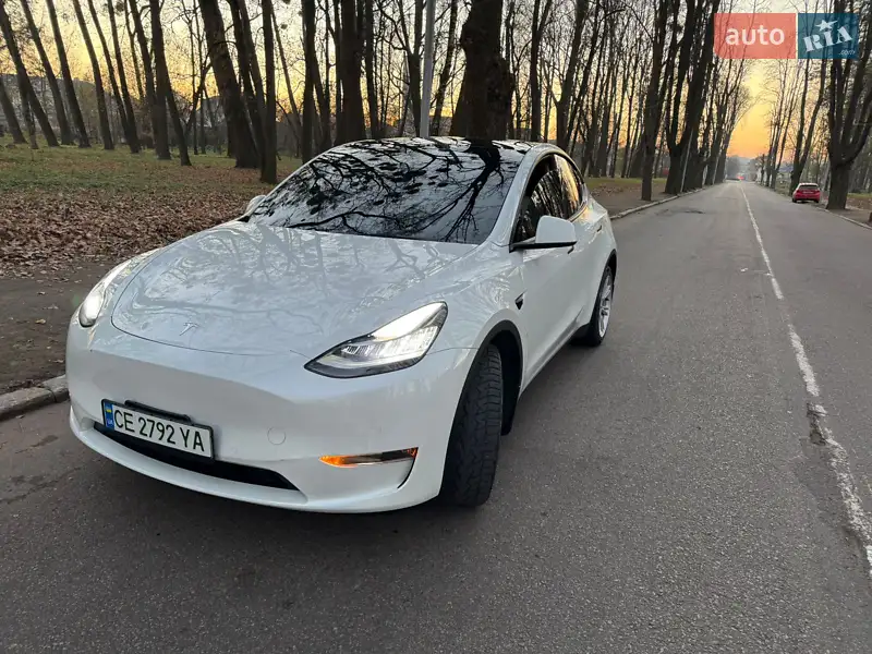 Tesla Model Y