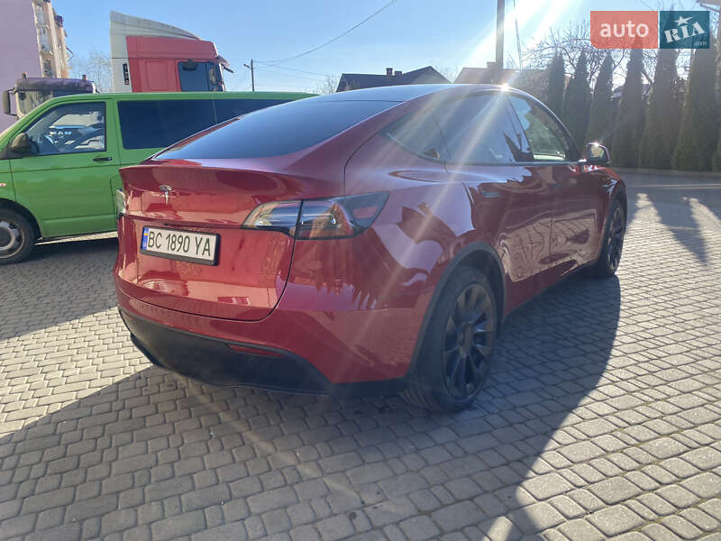 Позашляховик / Кросовер Tesla Model Y 2021 в Львові